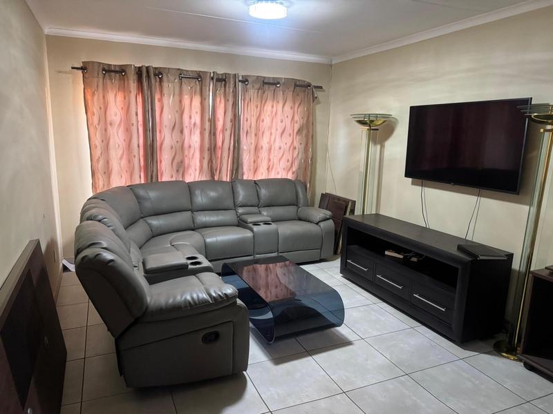 7 Bedroom Property for Sale in Terenure Gauteng
