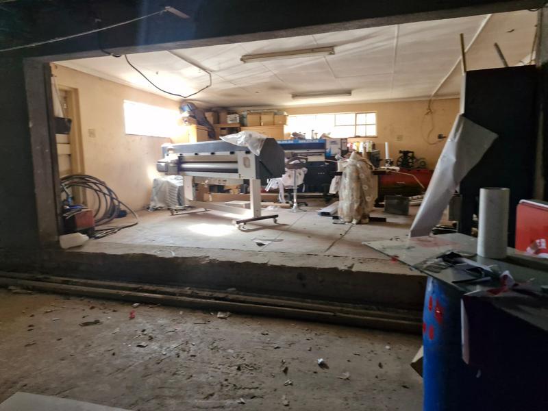 3 Bedroom Property for Sale in Birchleigh North Gauteng