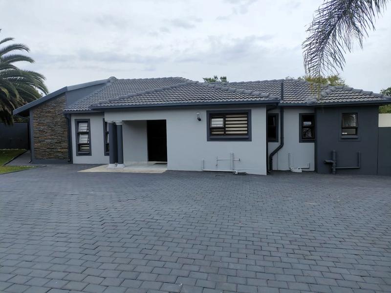 3 Bedroom Property for Sale in Heuweloord Gauteng