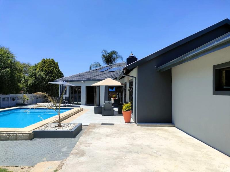 3 Bedroom Property for Sale in Heuweloord Gauteng