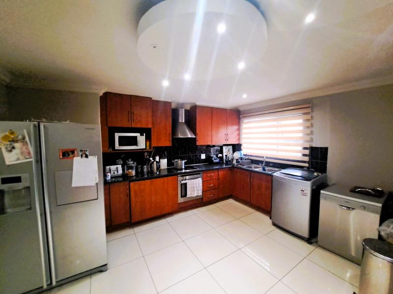 3 Bedroom Property for Sale in Heuweloord Gauteng