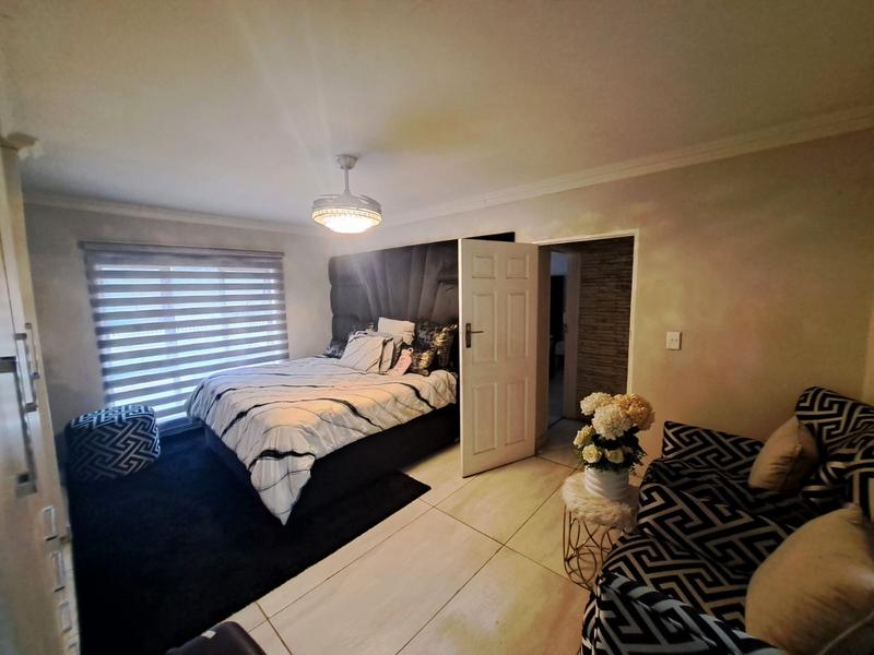 3 Bedroom Property for Sale in Heuweloord Gauteng