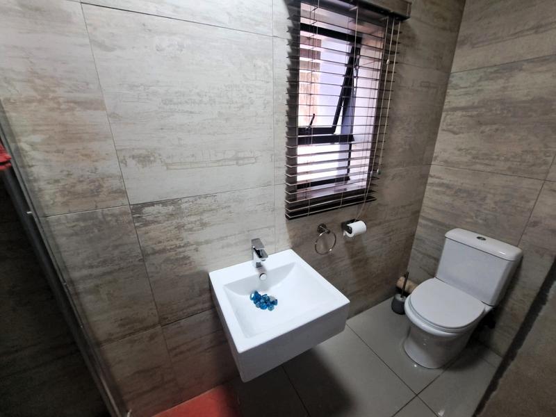 3 Bedroom Property for Sale in Heuweloord Gauteng