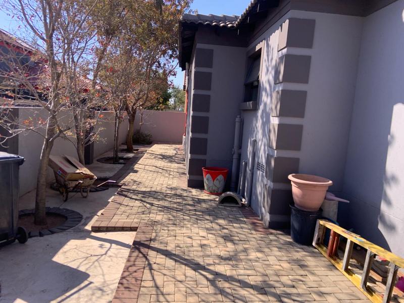 3 Bedroom Property for Sale in The Reeds Gauteng