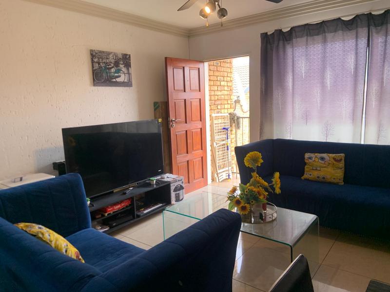 2 Bedroom Property for Sale in The Reeds Gauteng