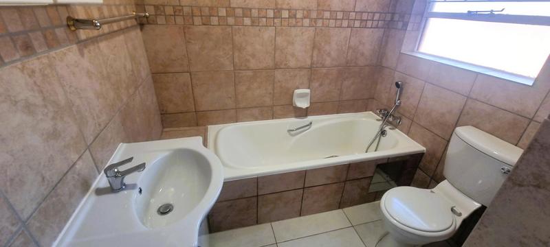 2 Bedroom Property for Sale in Amberfield Gauteng