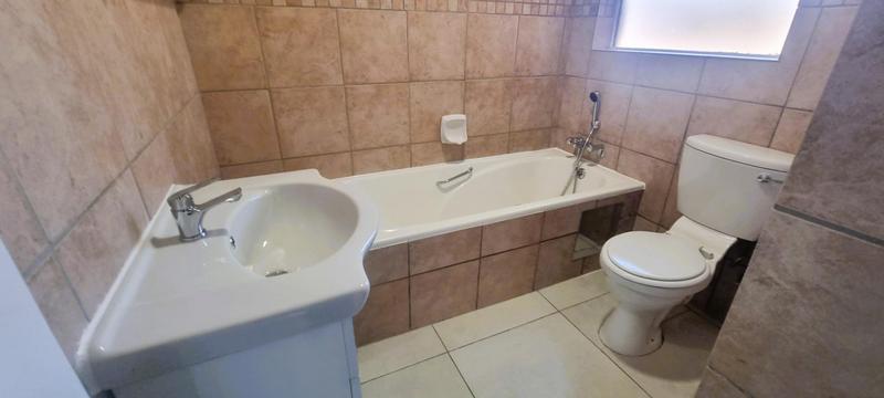 2 Bedroom Property for Sale in Amberfield Gauteng