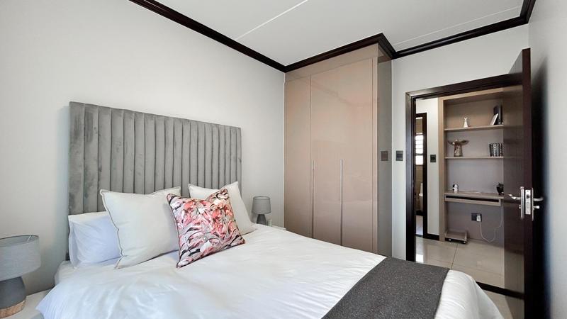 To Let 2 Bedroom Property for Rent in Blue Hills Gauteng