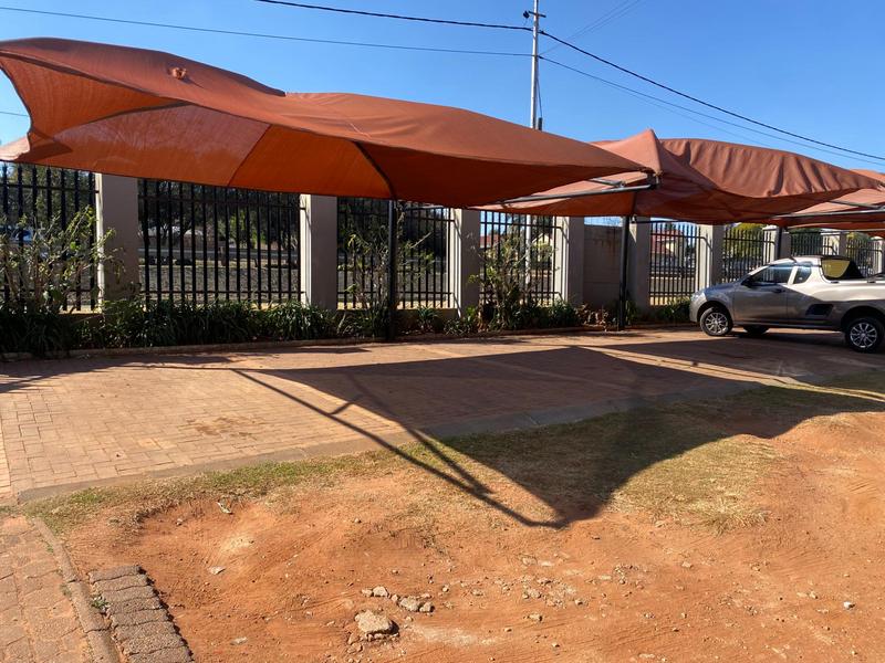 To Let commercial Property for Rent in Florida Park Gauteng