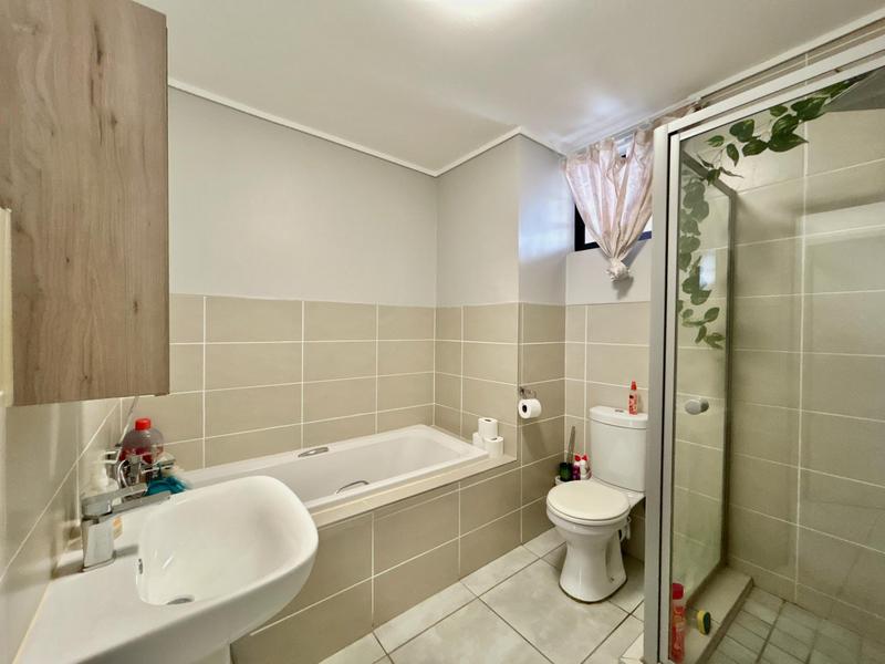 To Let 2 Bedroom Property for Rent in Amberfield Gauteng