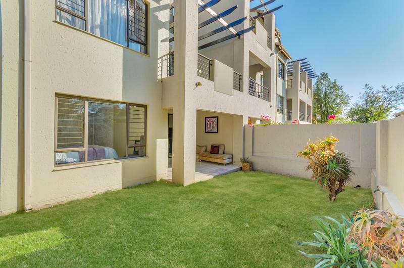 To Let 2 Bedroom Property for Rent in Lonehill Gauteng