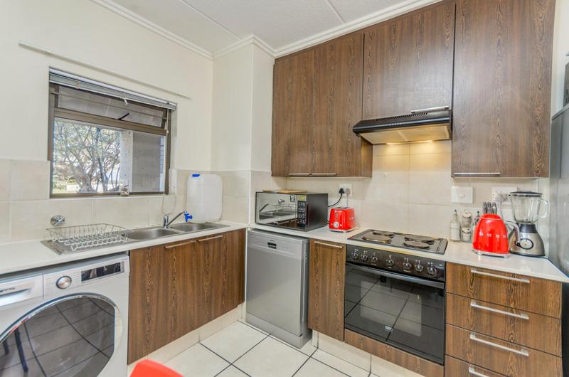 To Let 2 Bedroom Property for Rent in Lonehill Gauteng