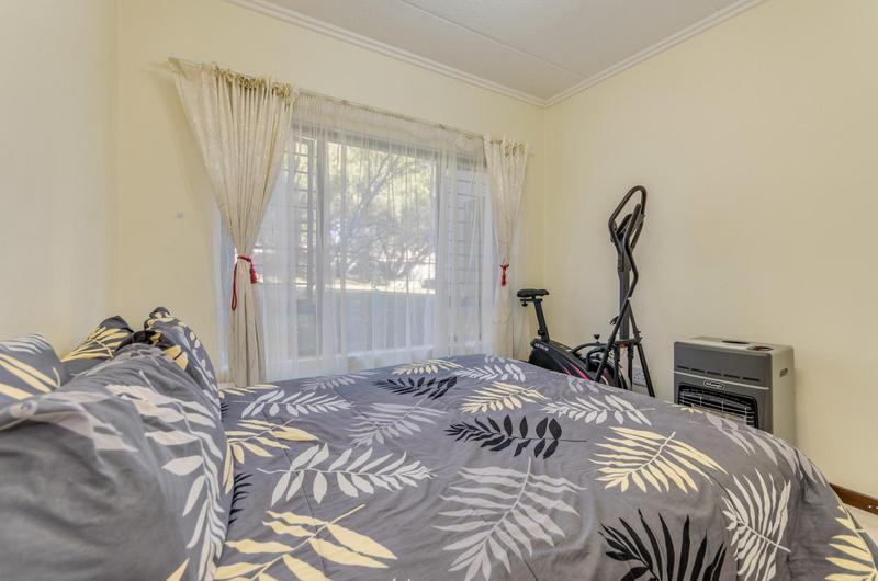 To Let 2 Bedroom Property for Rent in Lonehill Gauteng
