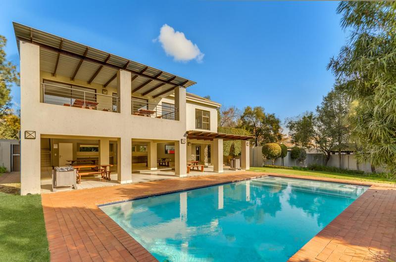 To Let 2 Bedroom Property for Rent in Lonehill Gauteng