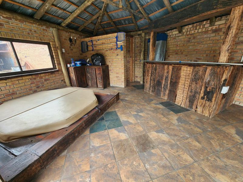 4 Bedroom Property for Sale in Sinoville Gauteng