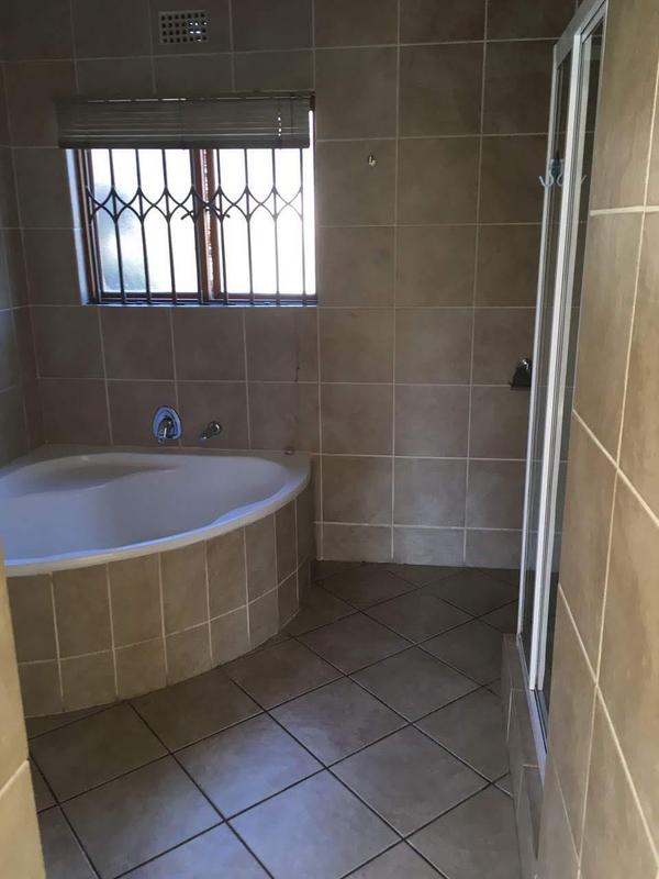 3 Bedroom Property for Sale in Paulshof Gauteng