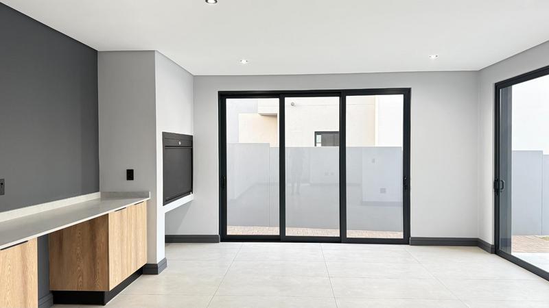 4 Bedroom Property for Sale in Fountainbrook Estate Gauteng