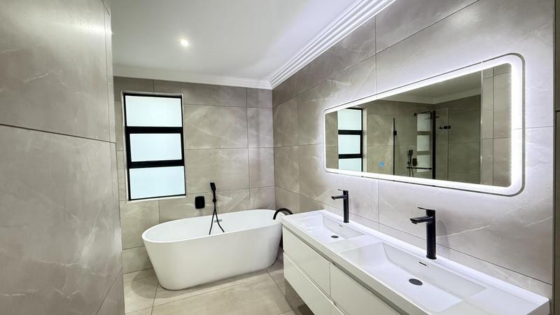 4 Bedroom Property for Sale in Fountainbrook Estate Gauteng