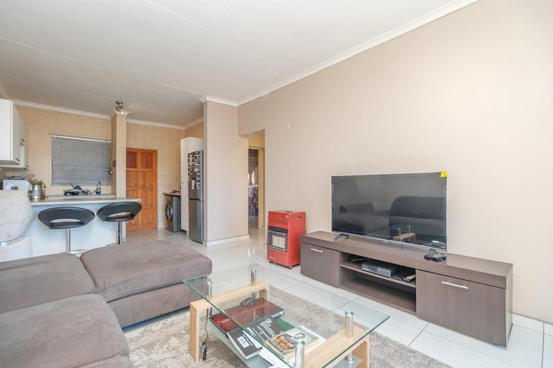 To Let 2 Bedroom Property for Rent in Sugar Bush Estate Gauteng