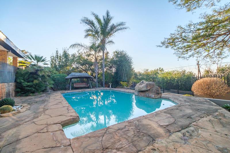 4 Bedroom Property for Sale in Rant En Dal Gauteng