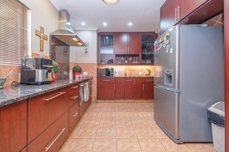 4 Bedroom Property for Sale in Rant En Dal Gauteng