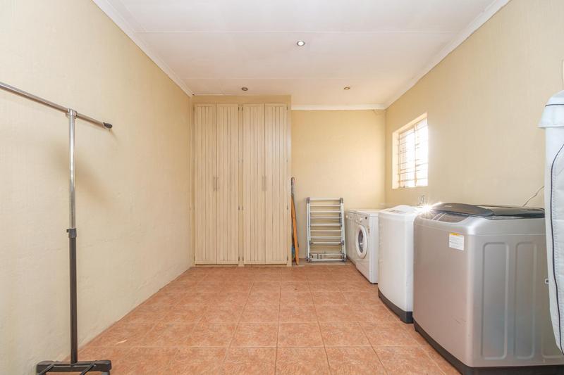4 Bedroom Property for Sale in Rant En Dal Gauteng