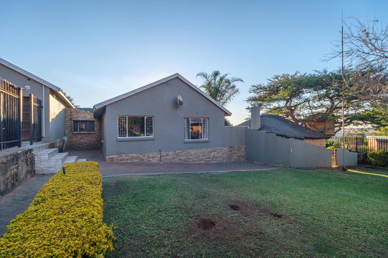 4 Bedroom Property for Sale in Rant En Dal Gauteng