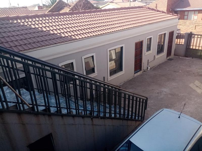 12 Bedroom Property for Sale in Siluma View Gauteng
