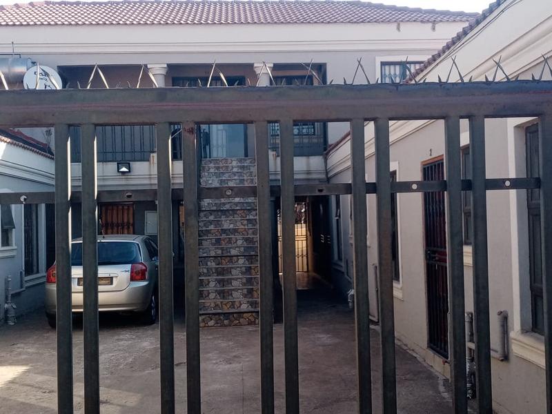 12 Bedroom Property for Sale in Siluma View Gauteng