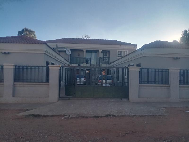 12 Bedroom Property for Sale in Siluma View Gauteng