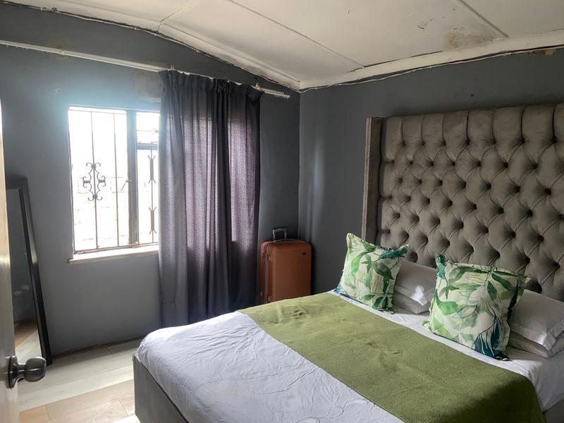 2 Bedroom Property for Sale in Chiawelo Gauteng