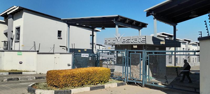 To Let 2 Bedroom Property for Rent in Witpoortjie Gauteng