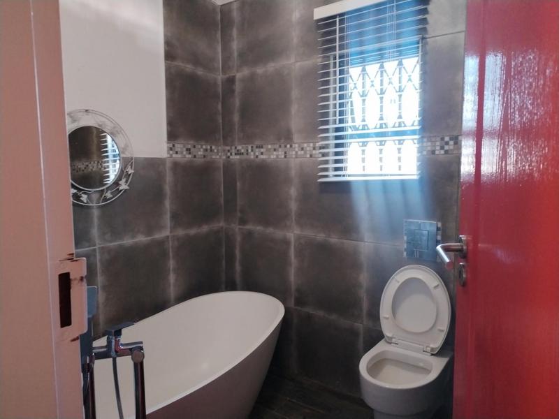 To Let 2 Bedroom Property for Rent in Witpoortjie Gauteng