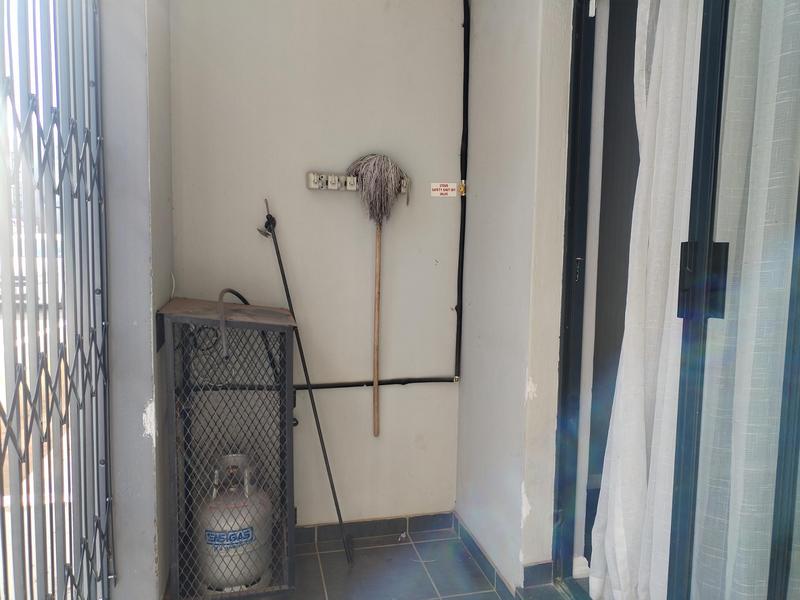 To Let 2 Bedroom Property for Rent in Witpoortjie Gauteng