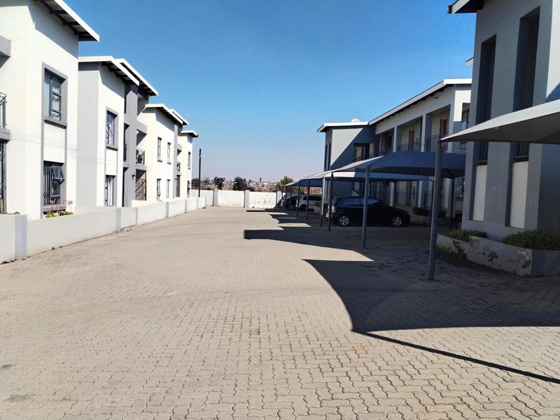 To Let 2 Bedroom Property for Rent in Witpoortjie Gauteng