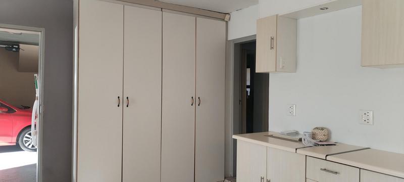 To Let 1 Bedroom Property for Rent in Rant En Dal Gauteng