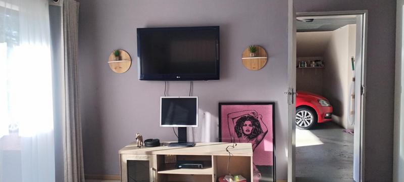 To Let 1 Bedroom Property for Rent in Rant En Dal Gauteng