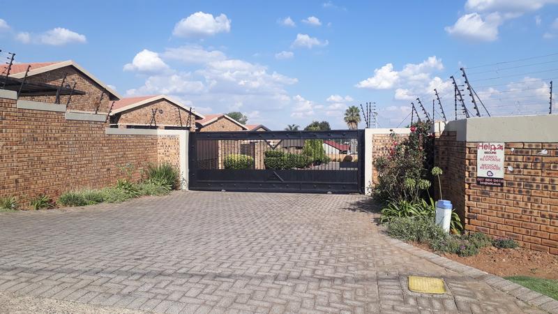 3 Bedroom Property for Sale in Groblerpark Gauteng