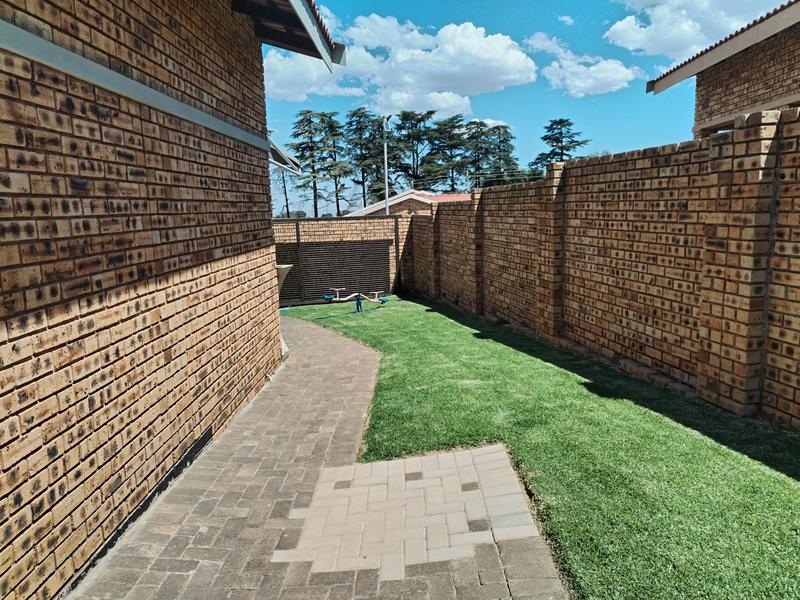3 Bedroom Property for Sale in Groblerpark Gauteng
