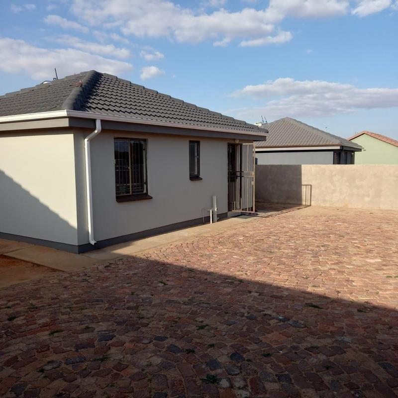 2 Bedroom Property for Sale in Crystal Park Gauteng