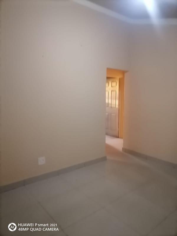To Let 2 Bedroom Property for Rent in Lenasia Ext 10 Gauteng