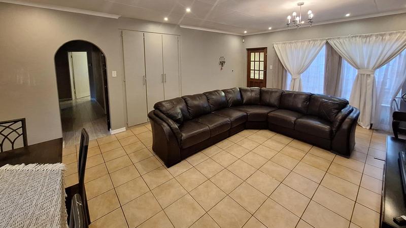 3 Bedroom Property for Sale in Wierda Park Gauteng