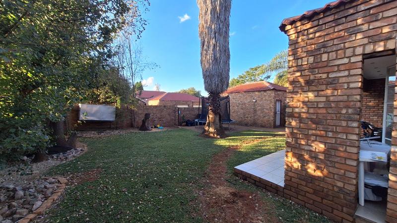 3 Bedroom Property for Sale in Wierda Park Gauteng