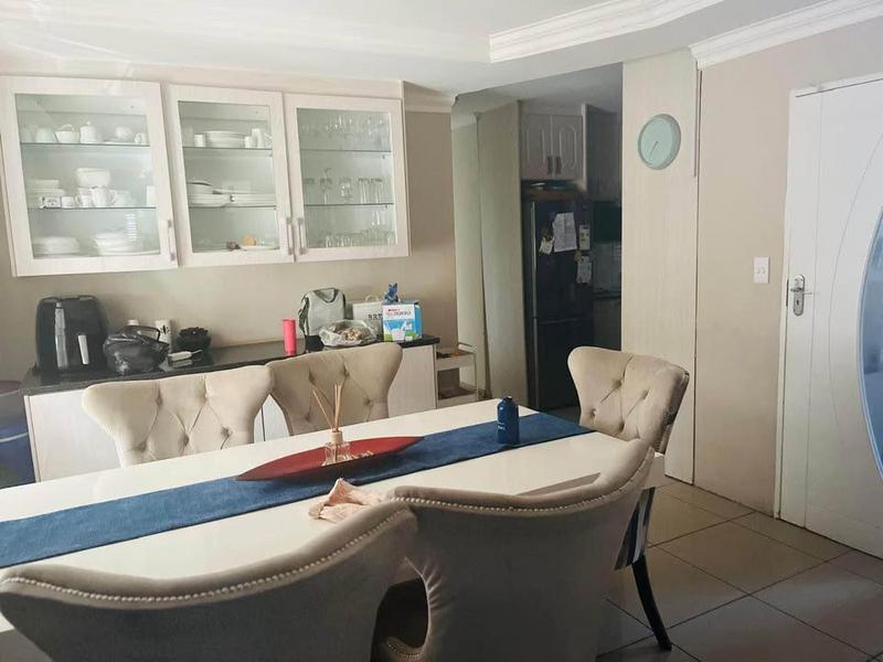 4 Bedroom Property for Sale in Fleurhof Gauteng