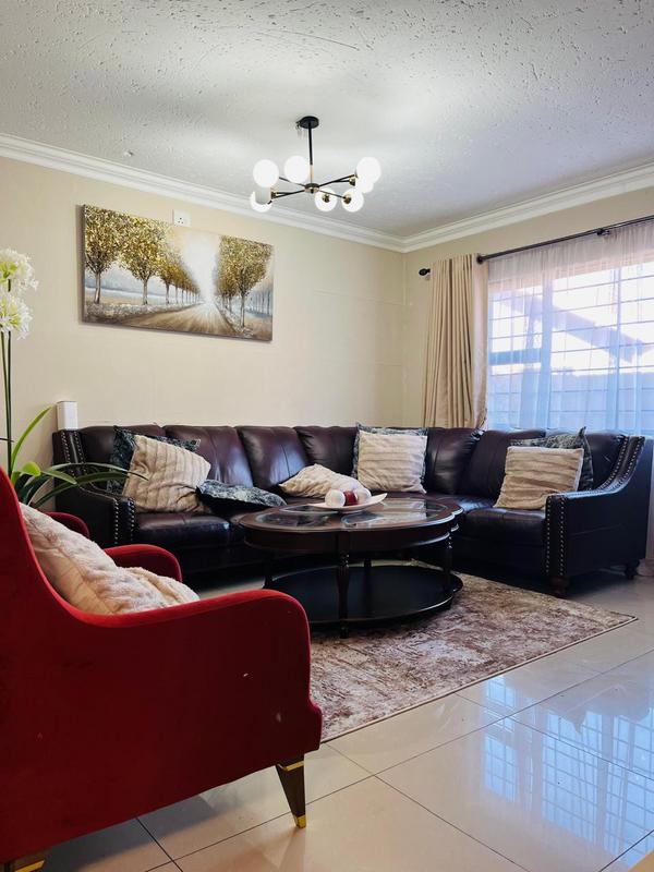 4 Bedroom Property for Sale in Fleurhof Gauteng