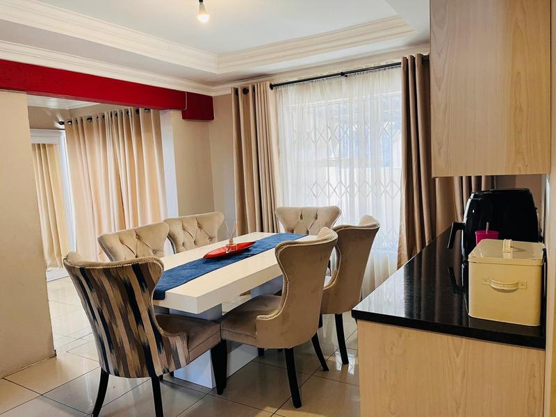 4 Bedroom Property for Sale in Fleurhof Gauteng