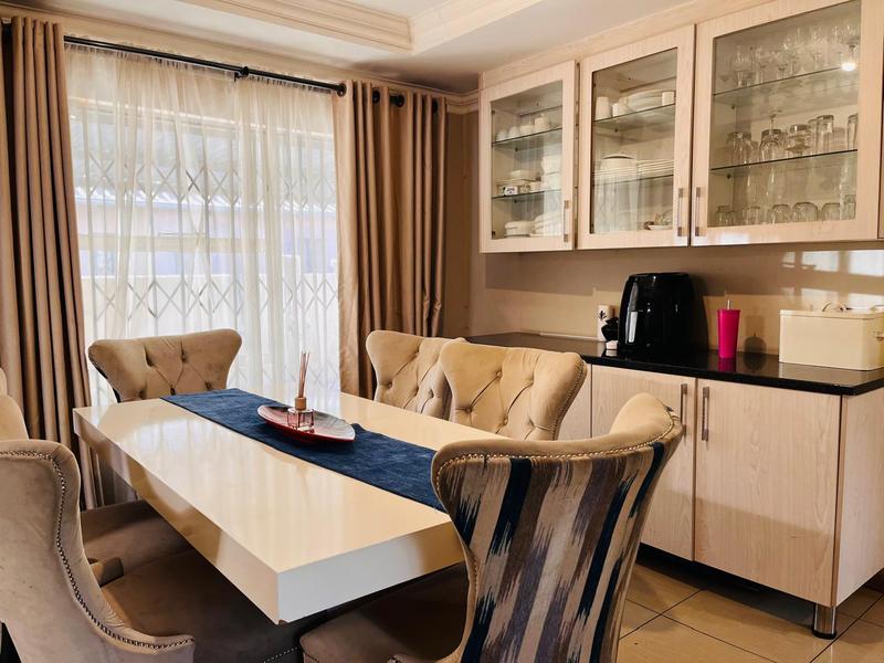 4 Bedroom Property for Sale in Fleurhof Gauteng