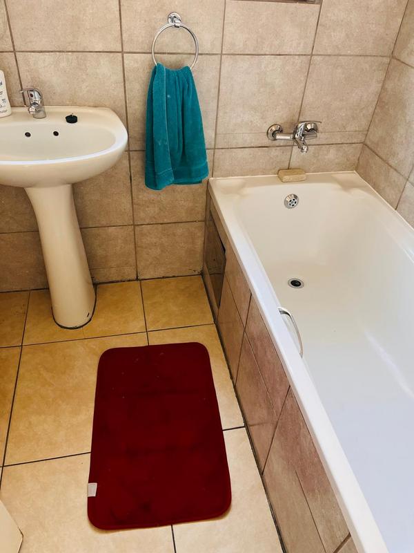 4 Bedroom Property for Sale in Fleurhof Gauteng