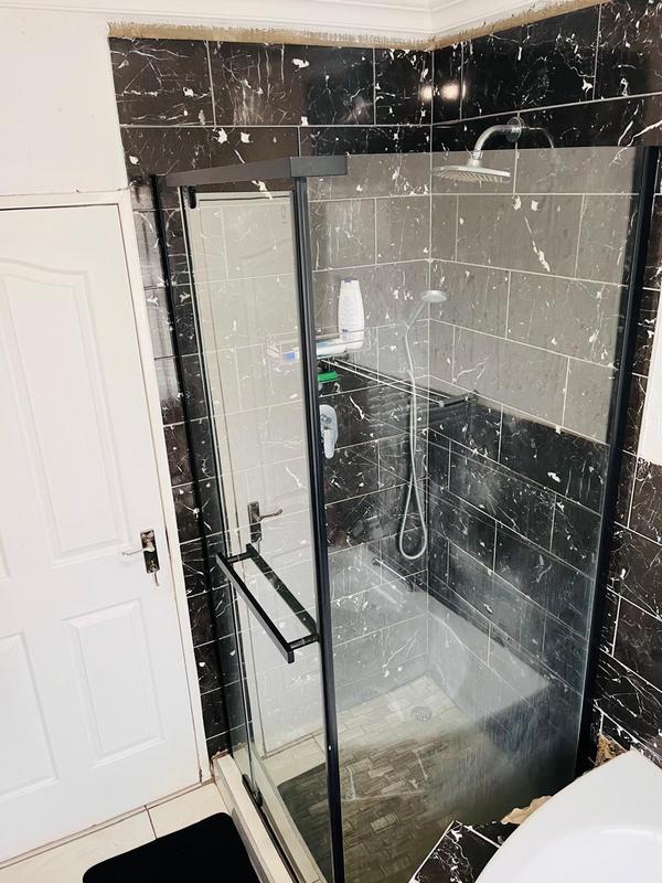 4 Bedroom Property for Sale in Fleurhof Gauteng