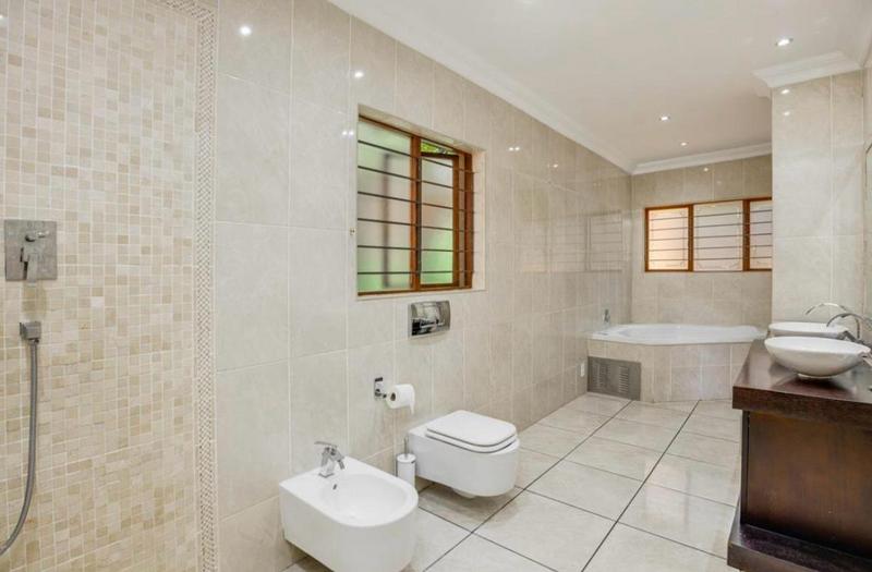3 Bedroom Property for Sale in Hurlingham Gauteng